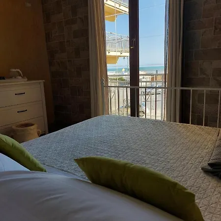Sweet Home & Wellness Affittacamere Nettuno Exterior photo